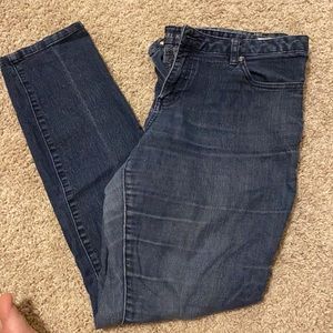 Michael Kors size 10 skinny 5/$25💜